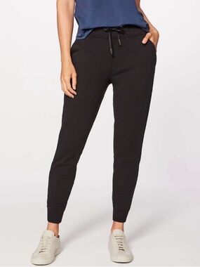 Lululemon Warm Down Jogger sz 4